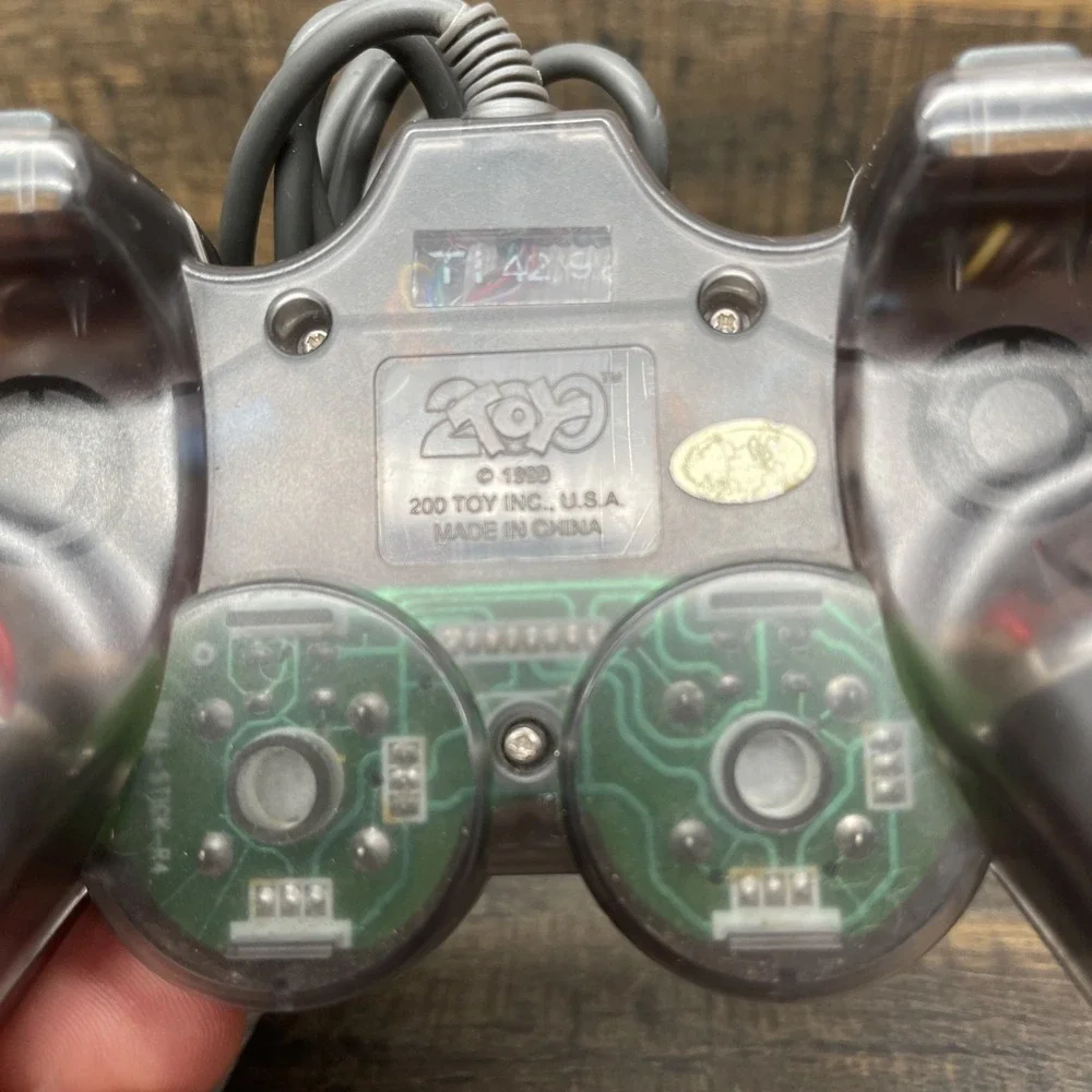 200 Toy Translucent Gray TREMOR Gamepad Controller PlayStation 1 PS1